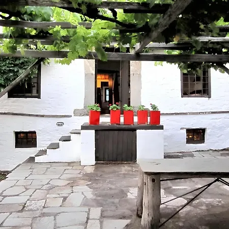 Mountain House With Fireplace In Agios Lavrentios